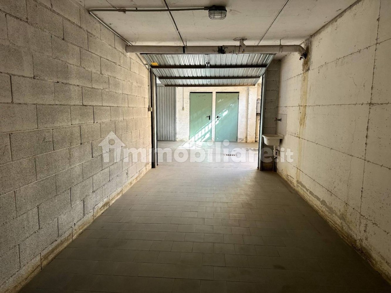 Garage à Perugia, Italy 18m² No. 349822