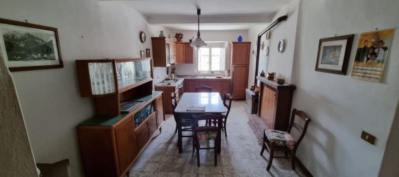 Casa de 13 divisões em Lucca, Italy N.º 256429 18