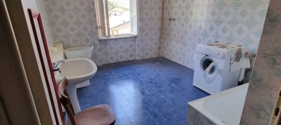 13 rooms House in Lucca, Italy No. 256429 5