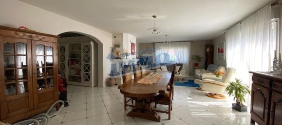 5 bedrooms House in Warlus, France No. 97349 3