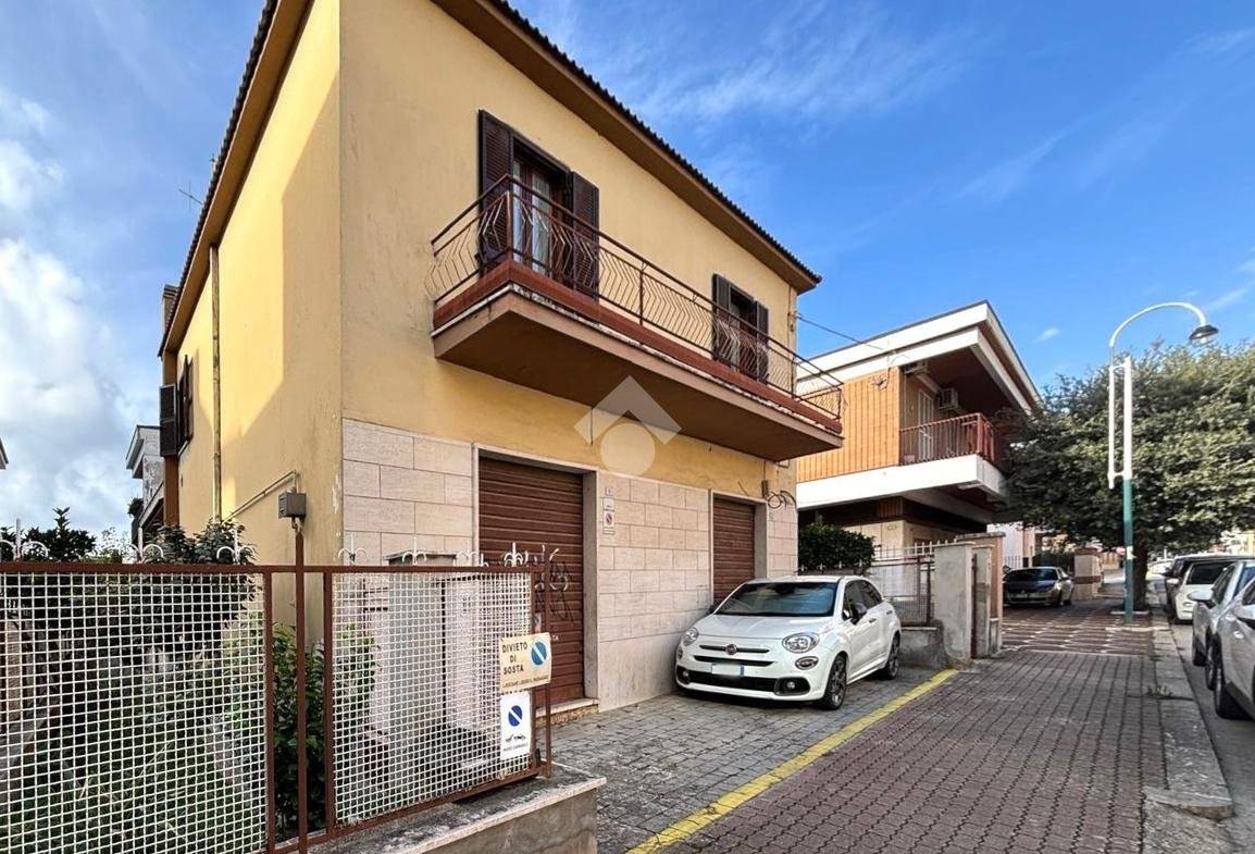 2 Schlafzimmer Haus in Cisterna di Latina, Italy, Nr. 31309