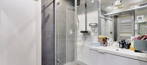 1 bedroom Apartment in Paris, France No. 181920 12