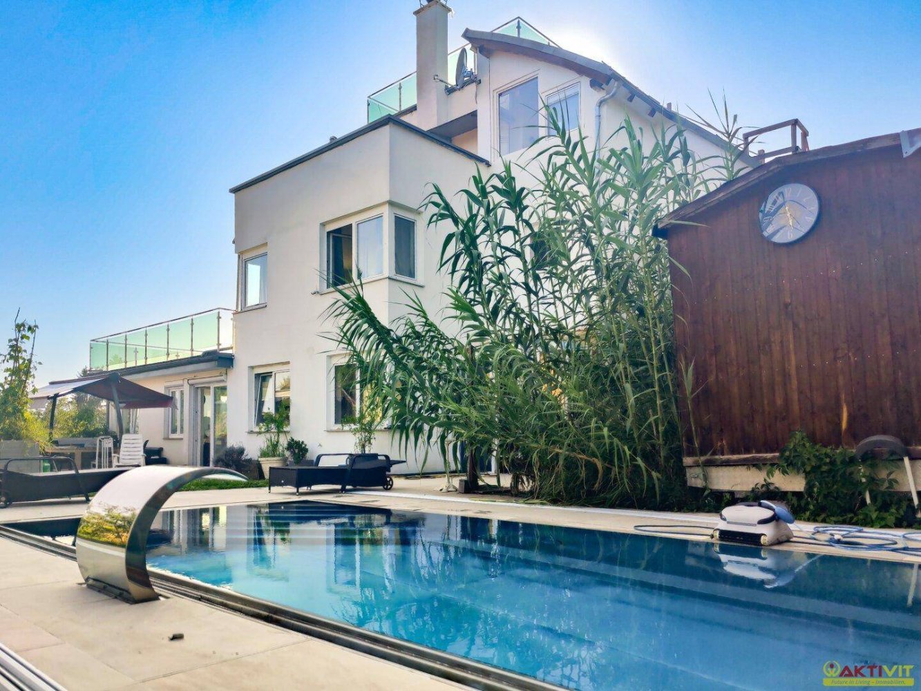 6 rooms Villa in Krumpendorf am Worthersee, Austria No. 253388