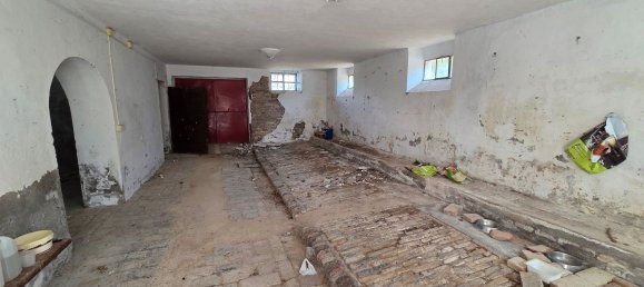 12 rooms House in Osimo, Italy No. 286260 21