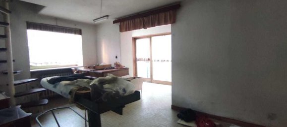 8-Zimmer Haus in Fosdinovo, Italy, Nr. 89780 11