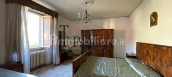 5 bedrooms House in Calenzano, Italy No. 79530 10