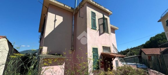 3 bedrooms Apartment in Genoa, Italy No. 339995 3