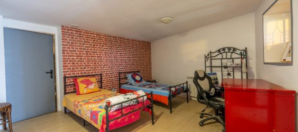 3 bedrooms House in Luynes, France No. 275290 5