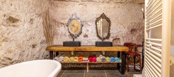 3 bedrooms House in Luynes, France No. 275290 6