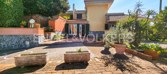 7 chambres Villa à Pozzuoli, Italy No. 102233 8