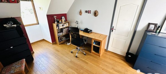 4 Schlafzimmer Haus in Bullion, France, Nr. 331282 12