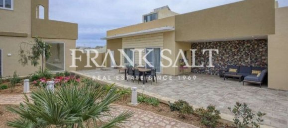 6 bedrooms House in Ghajnsielem, Malta No. 5768 19