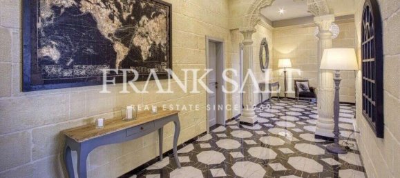 6 bedrooms House in Ghajnsielem, Malta No. 5768 6