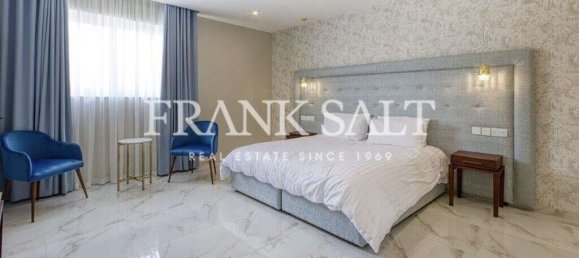 6 bedrooms House in Ghajnsielem, Malta No. 5768 12