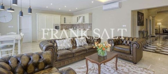 6 bedrooms House in Ghajnsielem, Malta No. 5768 8