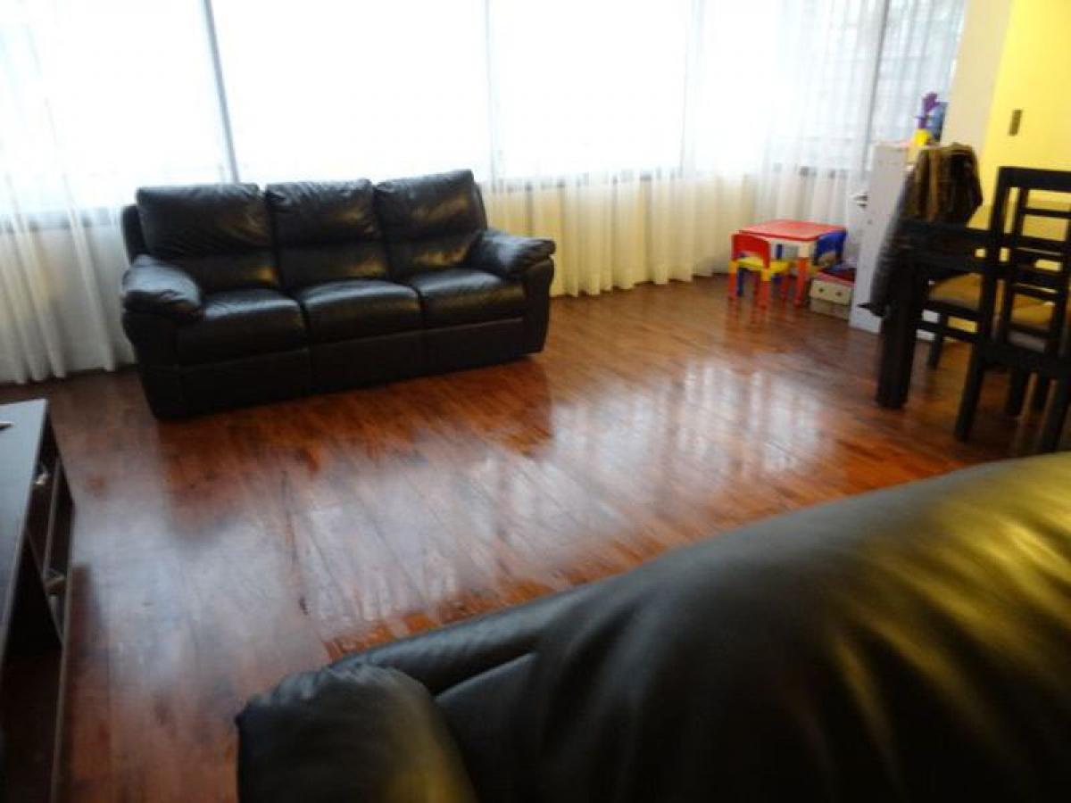 Apartamento de 3 dormitorios en Santiago, Chile No. 4274