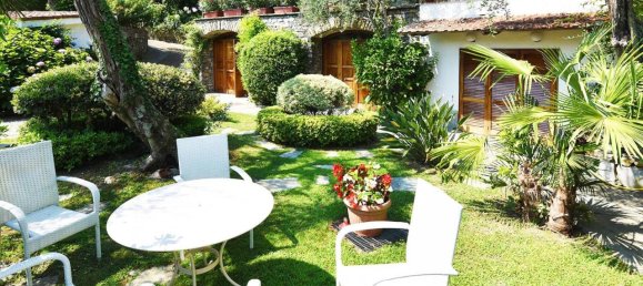 5 rooms Villa in Rapallo, Italy No. 35688 9