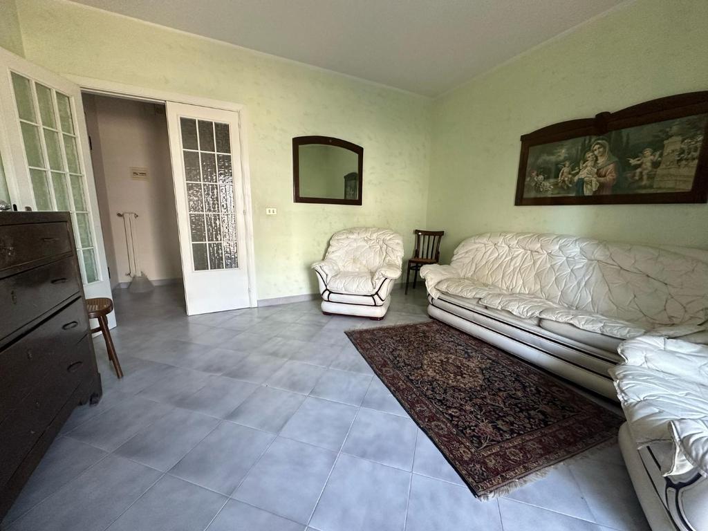 Apartamento T3 em Barletta, Italy N.º 160146