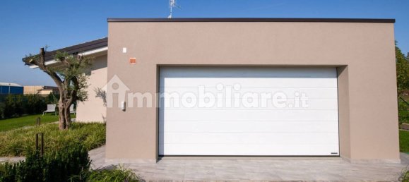2 Schlafzimmer Villa in Padenghe sul Garda, Italy, Nr. 10401 33