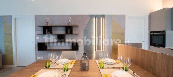2 Schlafzimmer Villa in Padenghe sul Garda, Italy, Nr. 10401 11