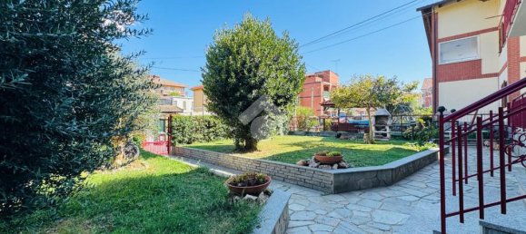 3 bedrooms Villa in Rivoli, Italy No. 263957 10