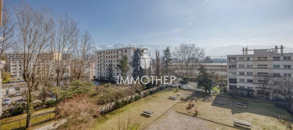 Квартира с 3 спальнями в Мелан, Франция № 258571 2