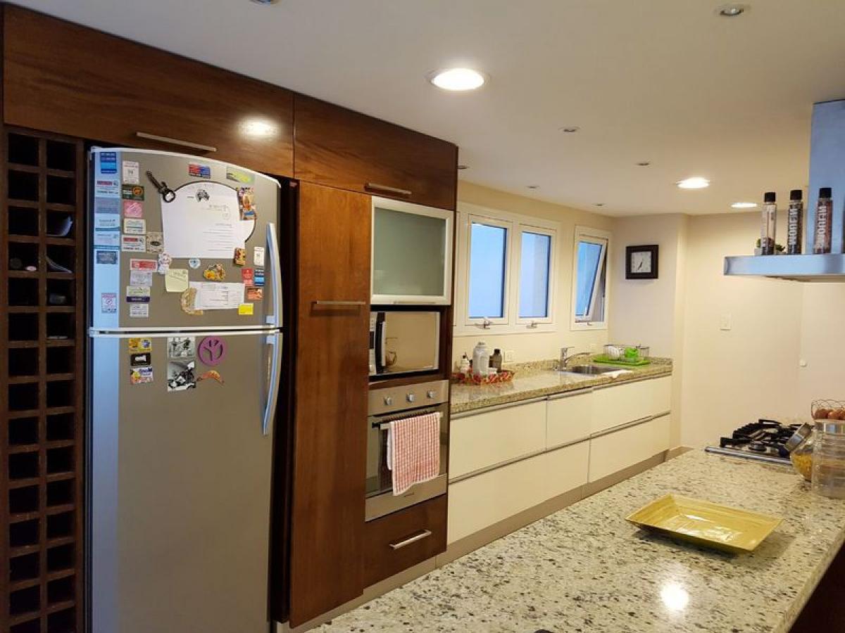 4 bedrooms Apartment in Mar del Plata, Argentina No. 82191