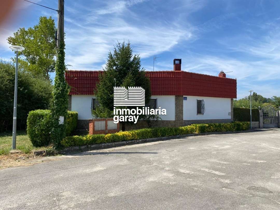 3 bedrooms House in Miranda de Ebro, Spain No. 245231