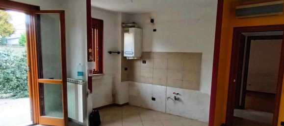 Apartamento de 2 habitaciónes en Solaro, Italy No. 110387 5