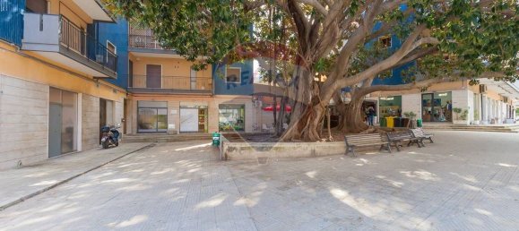 Коммерческая недвижимость 80м² в Сиракузы, Италия № 246466 3