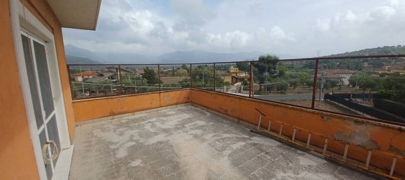 4 Schlafzimmer Wohnung in Priverno, Italy, Nr. 326898 5