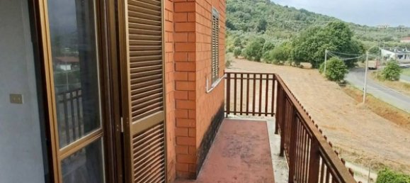 4 Schlafzimmer Wohnung in Priverno, Italy, Nr. 326898 8