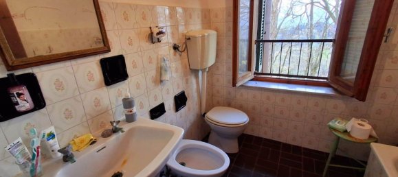 Дом с 6 комнатами в Сан Кашано деи Баньи, Италия № 166643 13