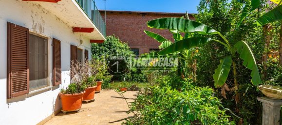 Casa de 5 habitaciónes en Narzole, Italy No. 260615 17