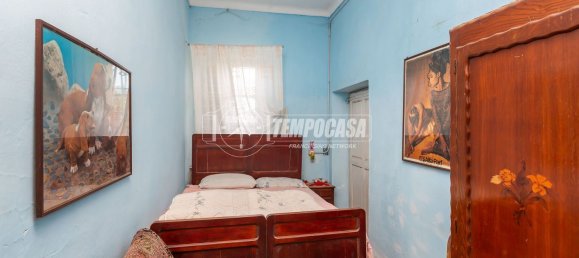 Casa de 5 habitaciónes en Narzole, Italy No. 260615 11