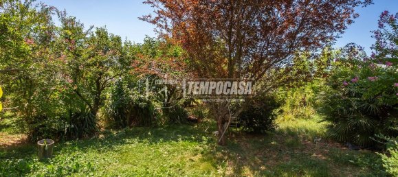 Casa de 5 habitaciónes en Narzole, Italy No. 260615 15