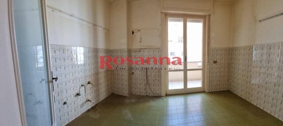 2 bedrooms Apartment in Livorno, Italy No. 222636 17
