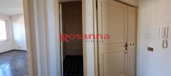 2 bedrooms Apartment in Livorno, Italy No. 222636 4