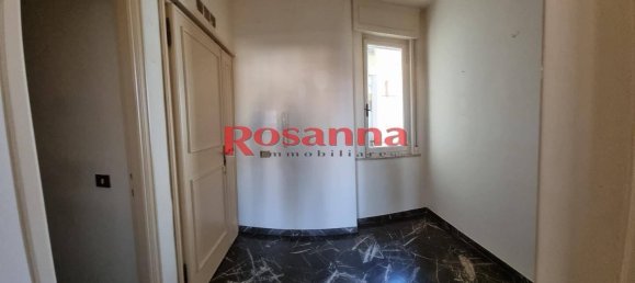 2 bedrooms Apartment in Livorno, Italy No. 222636 5
