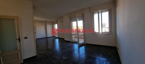 2 bedrooms Apartment in Livorno, Italy No. 222636 7
