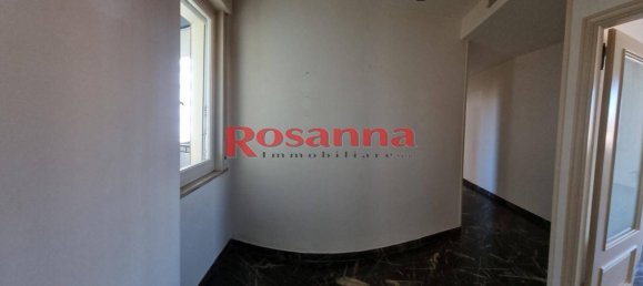 2 bedrooms Apartment in Livorno, Italy No. 222636 2