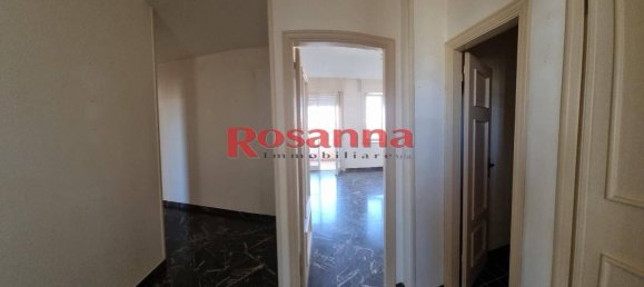 2 bedrooms Apartment in Livorno, Italy No. 222636 3