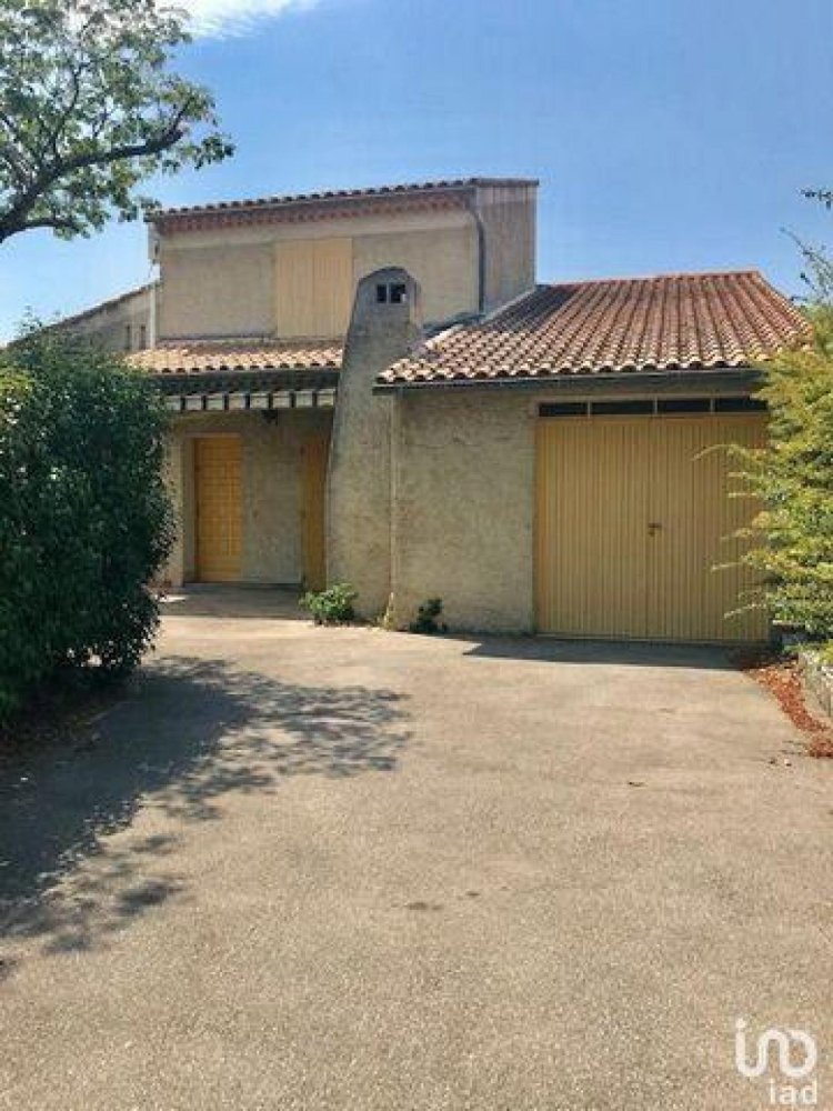 3 bedrooms House in Le Pontet, France No. 8350