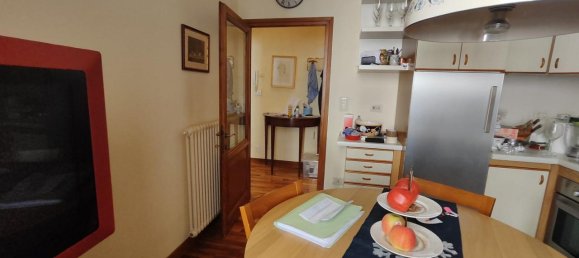5 rooms Apartment in Empoli, Italy No. 32961 98