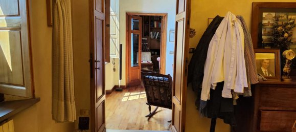 5 rooms Apartment in Empoli, Italy No. 32961 94