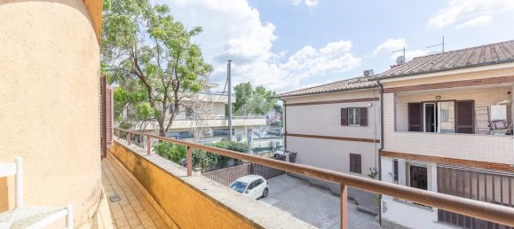 3 bedrooms Apartment in Rome, Italy No. 291885 8