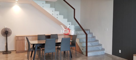 Квартира с 4 спальнями в Район 7, Вьетнам № 10154 7