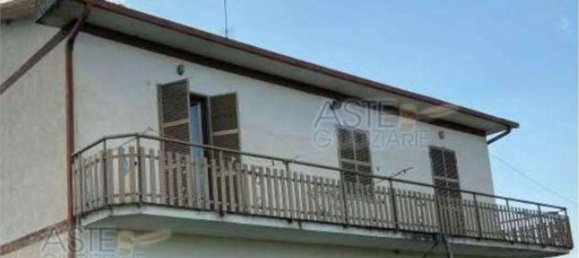6 rooms Apartment in Castro dei Volsci, Italy No. 197382 18