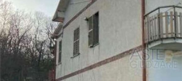 6 rooms Apartment in Castro dei Volsci, Italy No. 197382 2