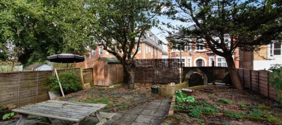 2 Schlafzimmer Wohnung in Surbiton, United Kingdom, Nr. 9956 3